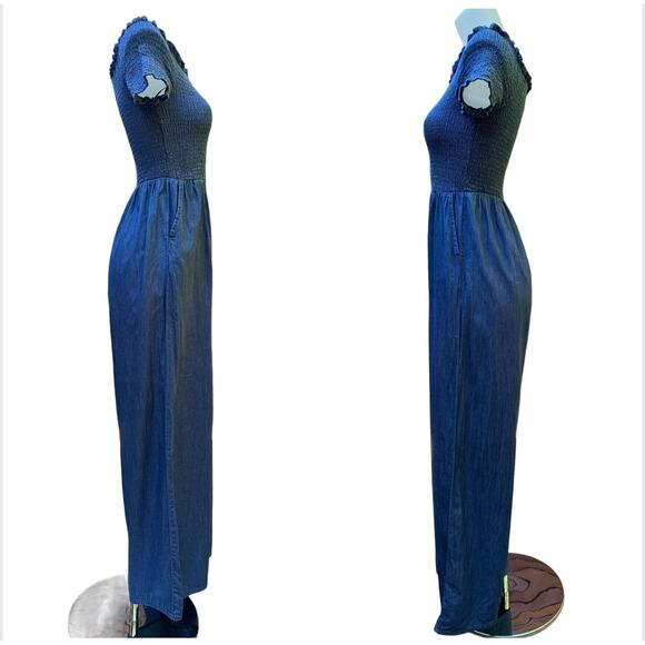 Francesca’s Blue Rain Ellison Jumpsuit Chambray Smocked Wide Leg Denim Medium - Picture 2 of 11